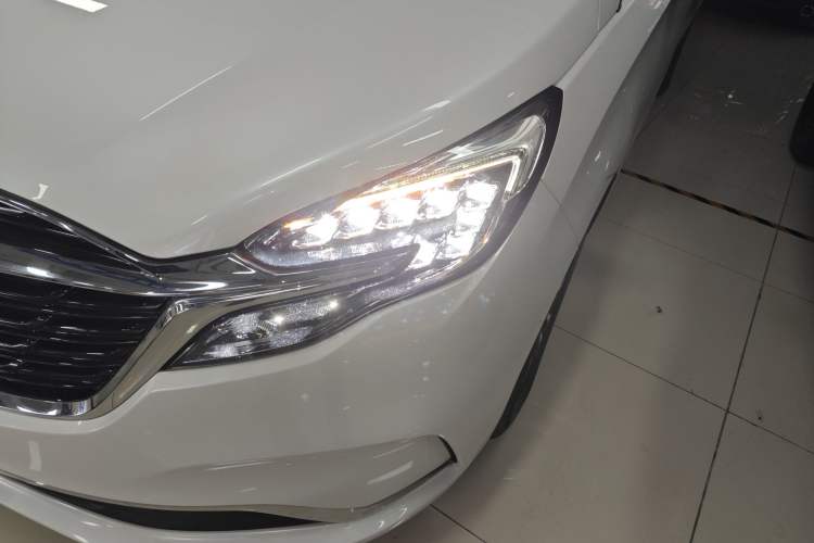 Used Buick GL8 2021 ES Landtrek 653T Comfort Edition Left Front Headlight