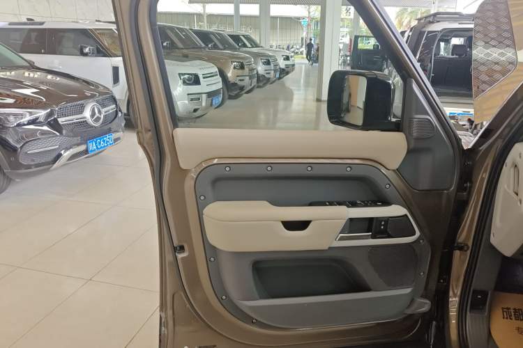 Used Land Rover Defender 2022 110 P400 X-DYNAMIC HSE
