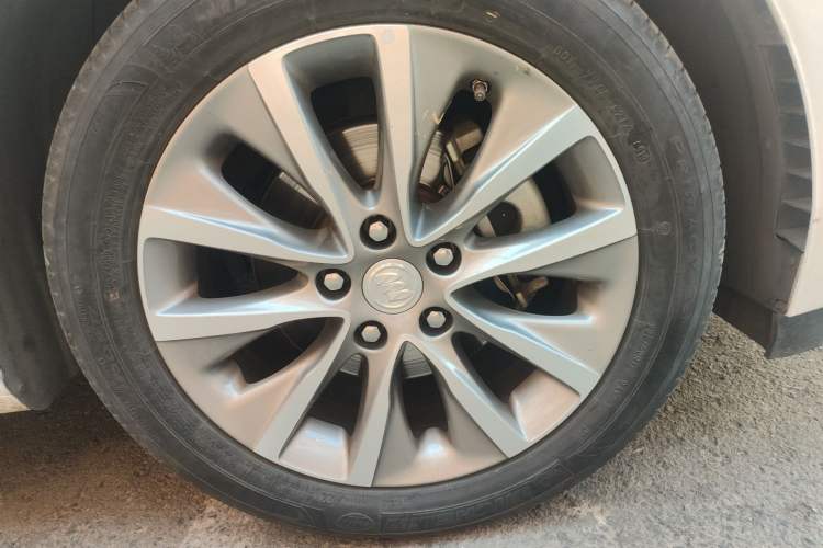 Used Buick GL6 2019 18T 6-Seater Connected Luxury Version China VI Standard Right Front Wheel Hub