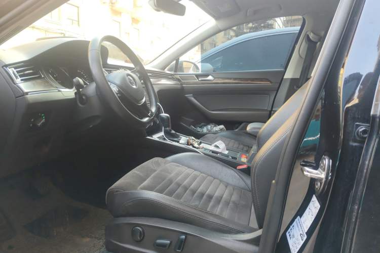 Used Volkswagen Magotan 2018 380TSI DSG Luxury Model Left Front Seat