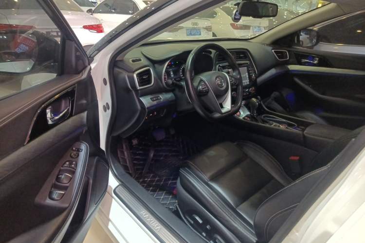 Used Nissan Maxima 2016 2.5L XL Luxury Edition
