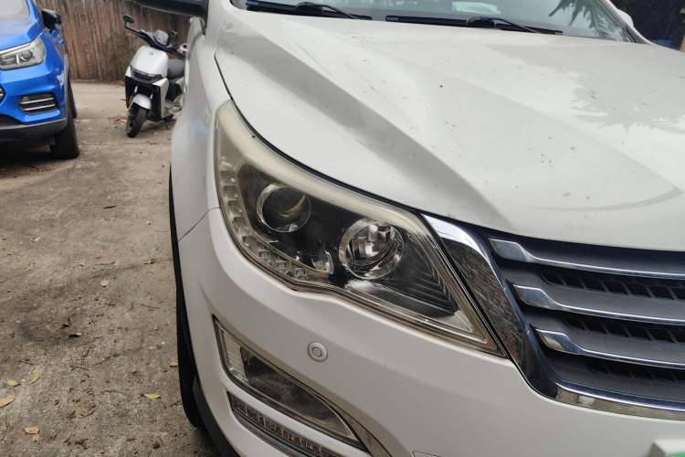 Used Baojun 560 2016 1.8L iAMT Luxury Model Right Front Headlight