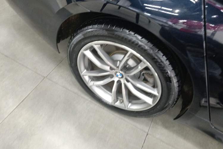 Used BMW 5 Series 2020 525Li M Sport Package