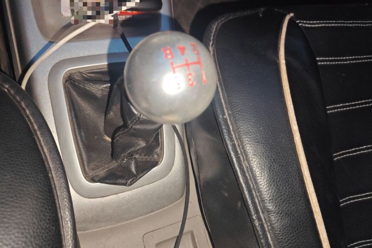 Used Changan Alsvin V3 2012 1.3L Manual Luxury Version China IV Standard