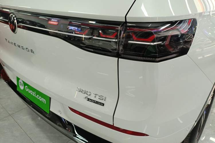 Used Volkswagen Tavendor 2023 380TSI Four-Wheel Drive R-Line Cruise Edition Right Rear Taillight