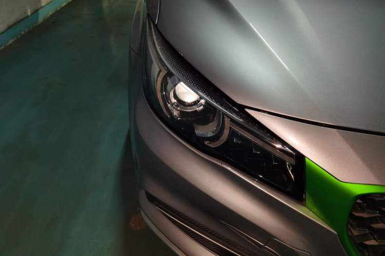 Used MG 6 2017 20T Automatic Trophy Prestige Internet Edition China V Standard Right Front Headlight