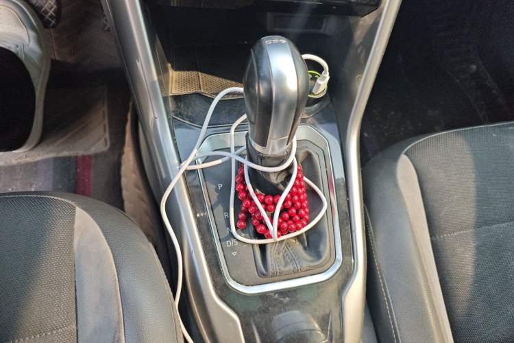 Used Volkswagen T-ROC 2018 230TSI DSG Two-Wheel Drive Advanced Version China V Standard