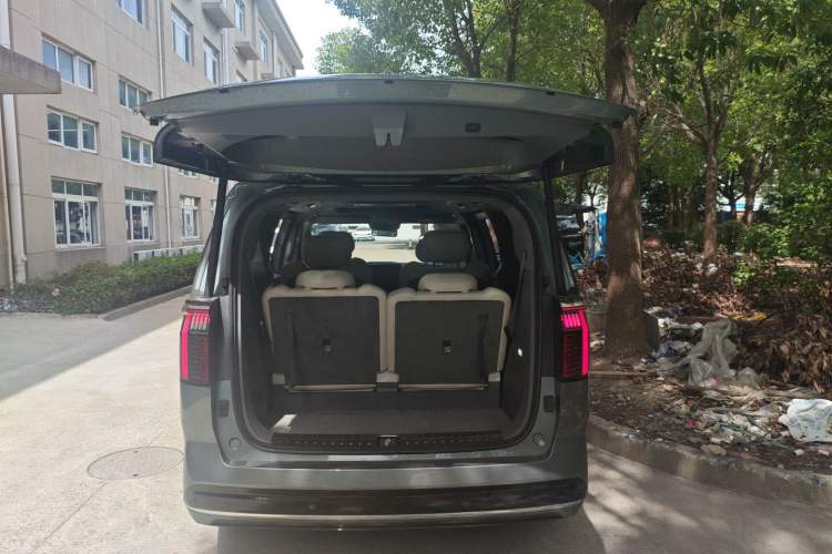 Used Zeekr 009 2024 Six-Seat Executive Version 4WD 108 kWh