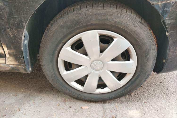 Used Volkswagen Santana 2015 1.4L Manual Fashion Edition Right Front Wheel Hub