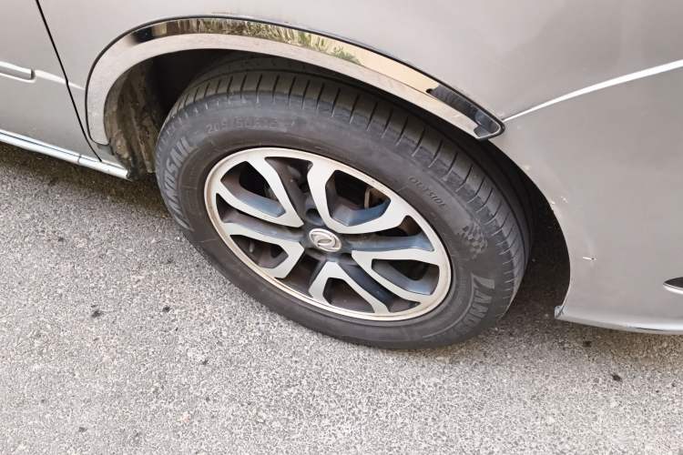 Used Dongfeng Shuaike 2016 Revised Version 1.6L Manual Luxury Edition