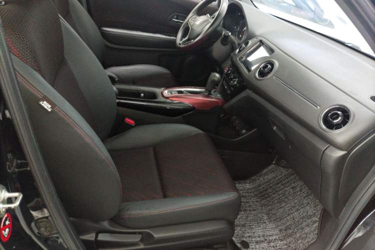 Used Honda XR-V 2017 1.8L EXi CVT Comfort Version
