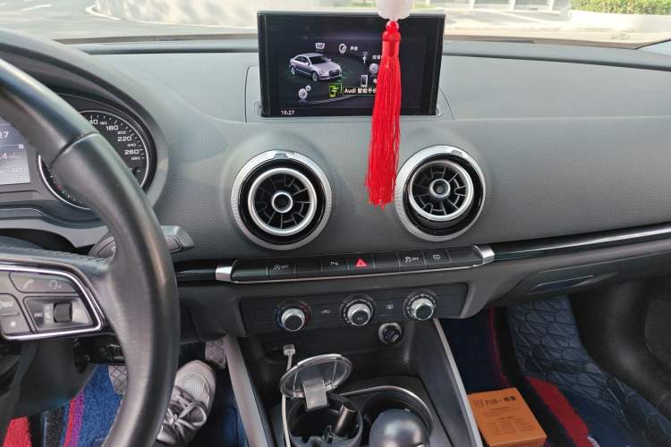 Used Audi A3 2020 Limousine 35 TFSI Fashion Edition China VI Emission Standard