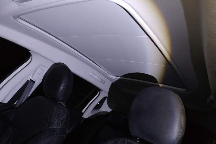 Used Peugeot 2008 2014 1.6L Automatic Fashion Edition Headliner