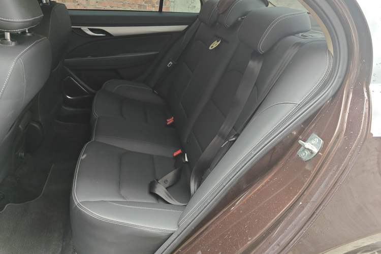 Used Geely Auto Emgrand 2018 1.5L Manual Upward Connect Edition Left Rear Seat