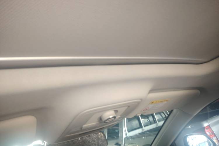 Used Roewe RX5 2020 20T Automatic 4G Connected Million Edition
