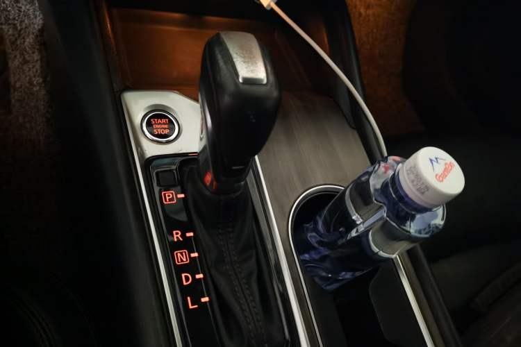 Used Nissan Teana 2021 2.0L XL Comfort Edition Gear Lever