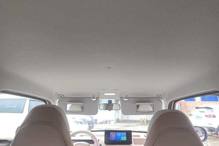 Used Geely Galaxy Panda 2023 Panda Mini 200km Endurance Bear
