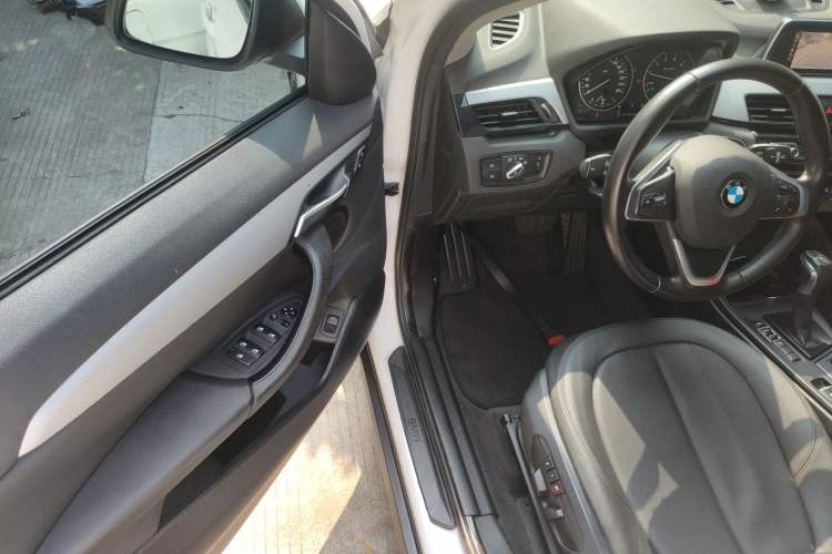 Used BMW X1 2016 sDrive18Li Premium Edition