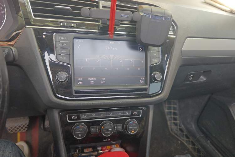 Used Volkswagen Tiguan L 2017 380TSI Automatic All-Wheel-Drive Flagship Edition Audio And AC Panel