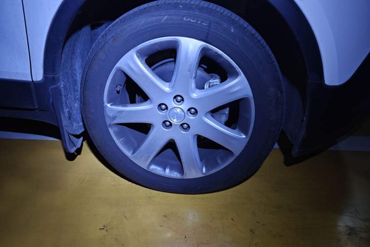 Used Buick Encore 2014 1.4T Automatic Two-Wheel Drive Urban Elite Model