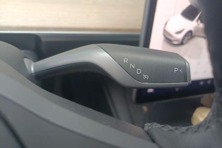 Used Tesla Model Y 2022 Rear-Wheel-Drive Version