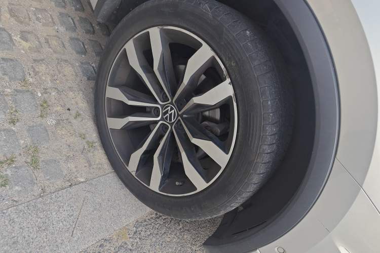 Used Volkswagen Tiguan L 2021 330TSI Automatic Two-Wheel Drive R-Line Flagship Edition