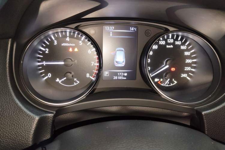 Used Nissan Qashqai 2019 2.0L CVT Luxury Edition Instrument Cluster
