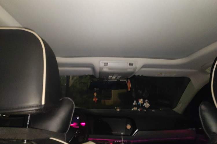 Used Volkswagen Sagitar 2021 280TSI DSG Comfort Connect Edition Headliner