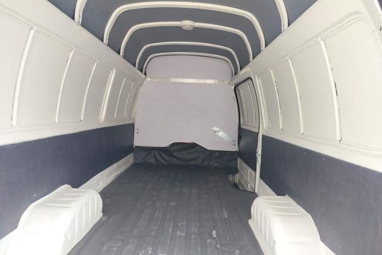 Used King Long Golden Way 2022 2.2L Jetway Van High Roof V22H Headliner