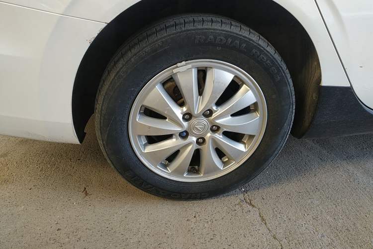 Used Changan Eado New Energy 2022 EV460 Smart Ride-Hailing Edition – Lithium Iron Phosphate