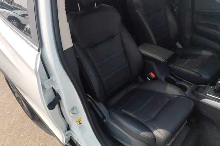 Used BYD Yuan New Energy 2018 EV360 Smart Connect Cool Edition
