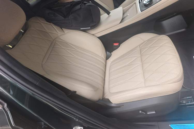 Used Geely Auto Monjaro L 2025 Dongfang Yao 2.0TD Automatic All-Wheel-Drive Wangyue Edition
