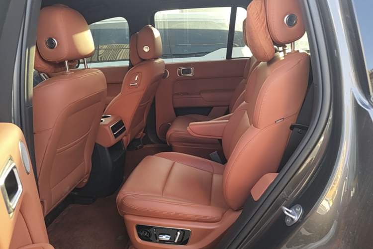 Used Li Auto L8 2023 Pro Model
