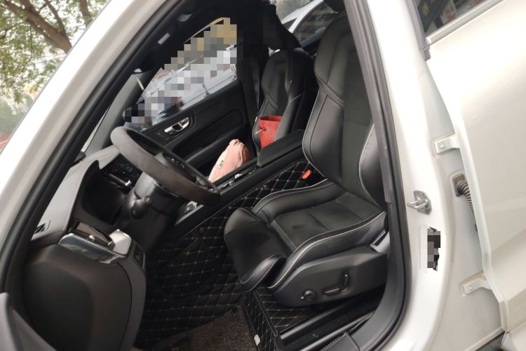 Used Volvo XC60 New Energy 2019 T8 E-Drive Hybrid Intelligent Luxury Sport Edition China V Standard
