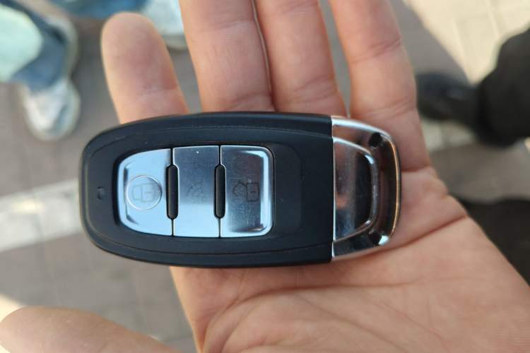 Used Kia K2 2015 Sedan 1.4L MT GLS