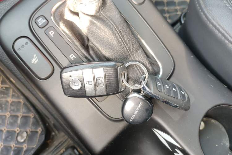 Used Kia K3S 2014 1.6L Automatic DLX Vehicle Key