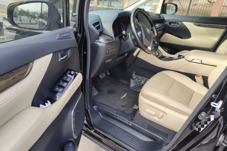 Used Toyota Alphard 2020 Dual-Engine 2.5L Prestige Edition