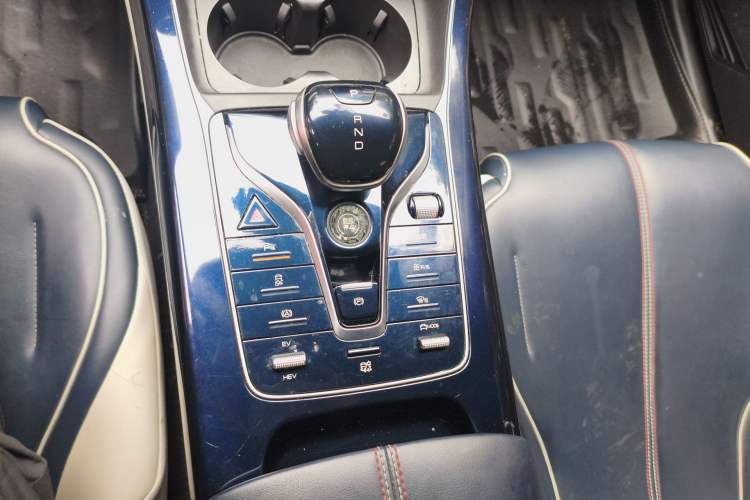 Used BYD Qin PLUS 2021 DM-i 120KM Prestige Model Gear Lever