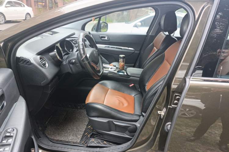 Used Peugeot 3008 2015 2.0L Automatic Classic Edition Left Front Seat