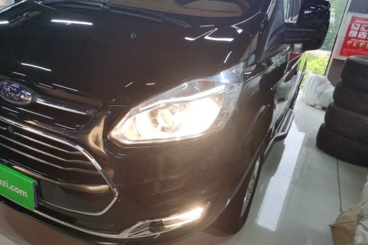 Used Ford Tourneo Custom 2020 2.0T Automatic Elite Edition China VI Standard
