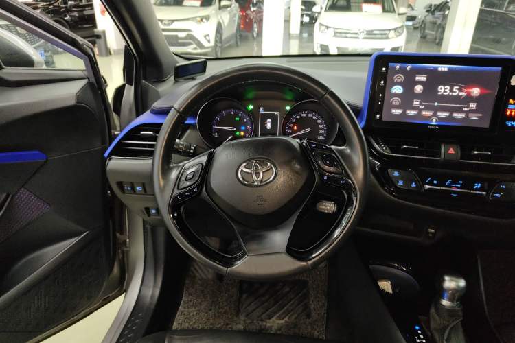 Used Toyota IZOA 2018 2.0L Yichi Edition China V Standard Steering Wheel