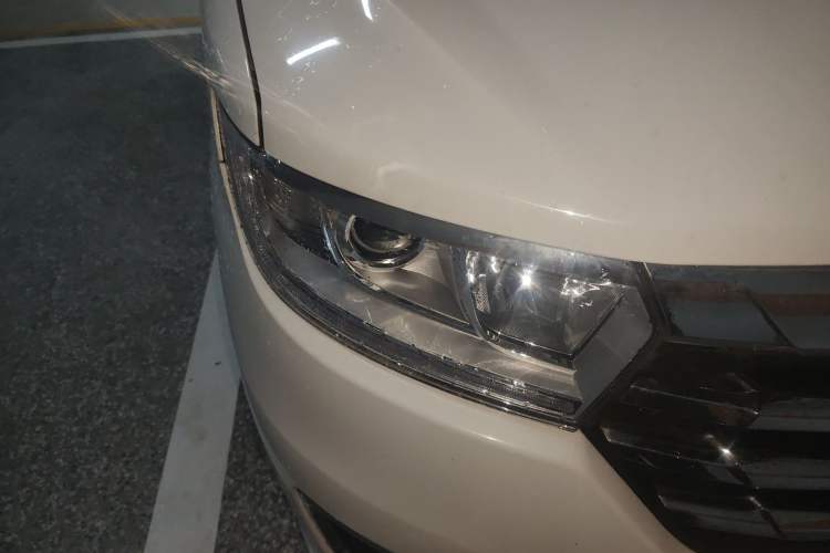 Used JAC Refine M3 2019 IKEA Edition 1.6L Luxury Smart Model Right Front Headlight