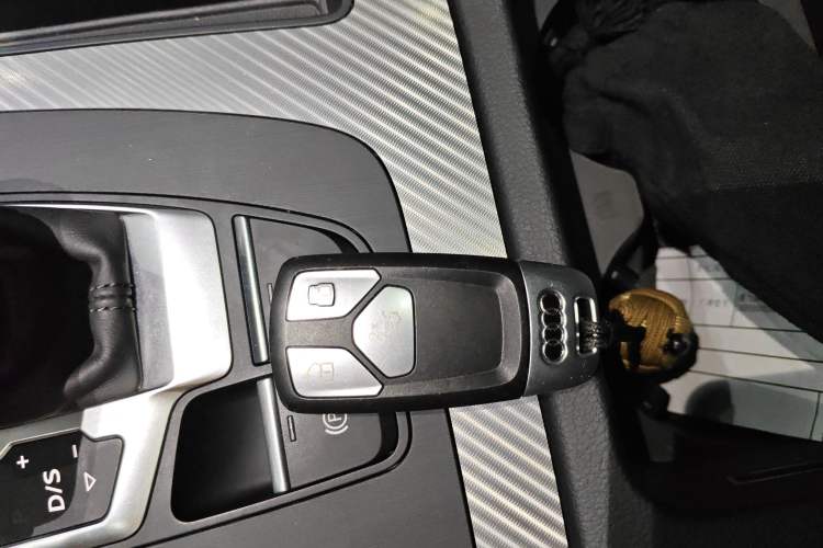 Used Audi Q5L 2020 45 TFSI Prestige Fashion Model