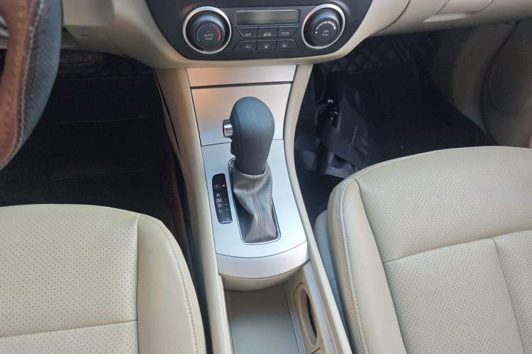 Used Dongfeng Aeolus A60 2014 2.0L CVT Tech Version