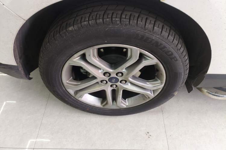 Used Ford Edge 2018 EcoBoost 245 Two-Wheel-Drive Titanium 7-Seater China VI Standard
