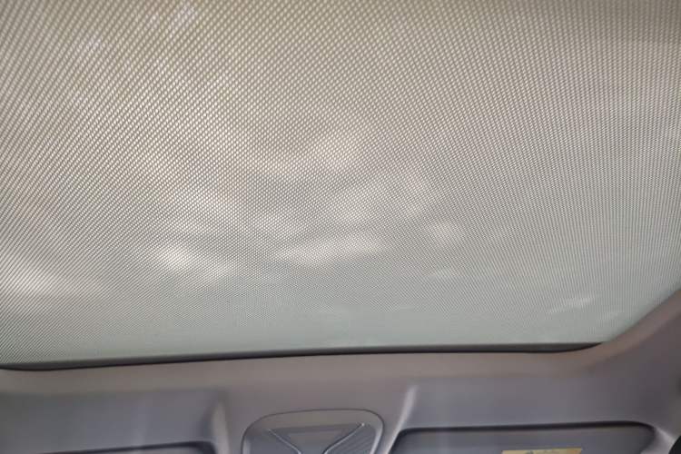 Used Haval H2 2018 Chuanxiang Edition Blue Badge 1.5T Dual-Clutch Two-Wheel Drive Fashionable Model Headliner