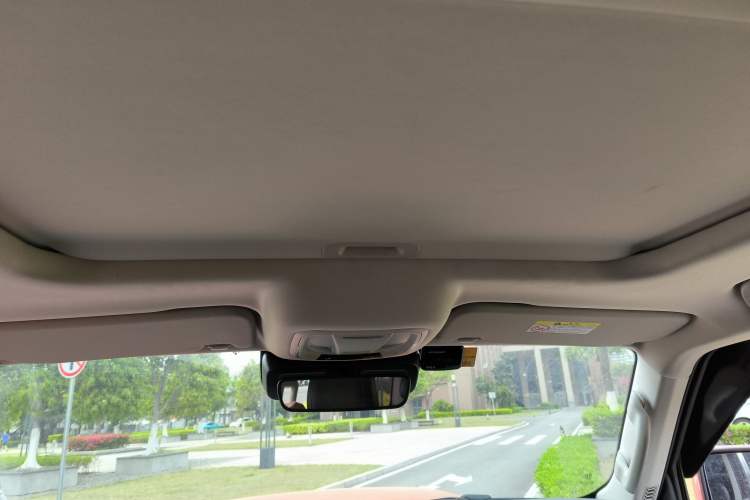 Used Tank 300 2023 City Edition 2.0T—Stylish as Ever
