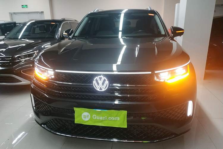 Used Volkswagen Tavendor 2023 380TSI Four-Wheel Drive R-Line Cruise Edition Front