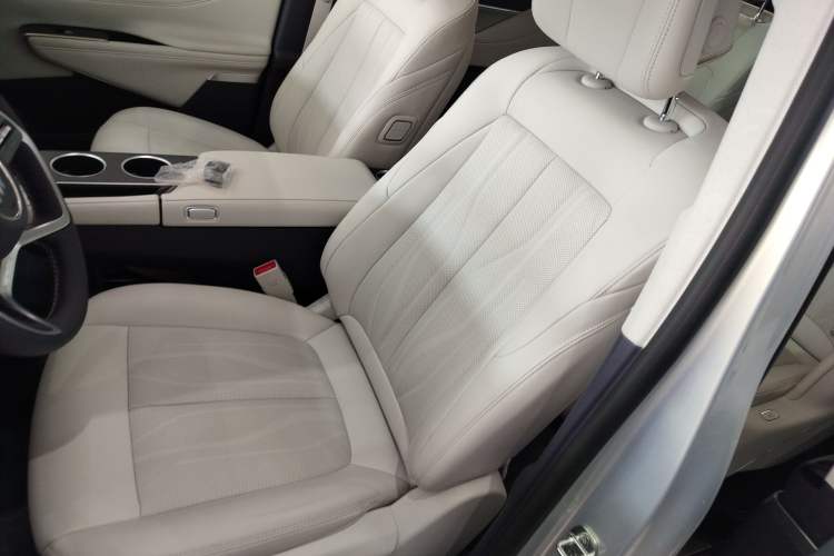 Used Buick GL8 New Energy 2026 Model Lu Zun Luxury Edition
