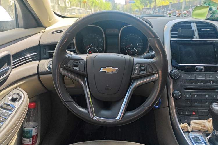 Used Chevrolet Malibu 2013 2.0L Automatic Luxury Edition Steering Wheel